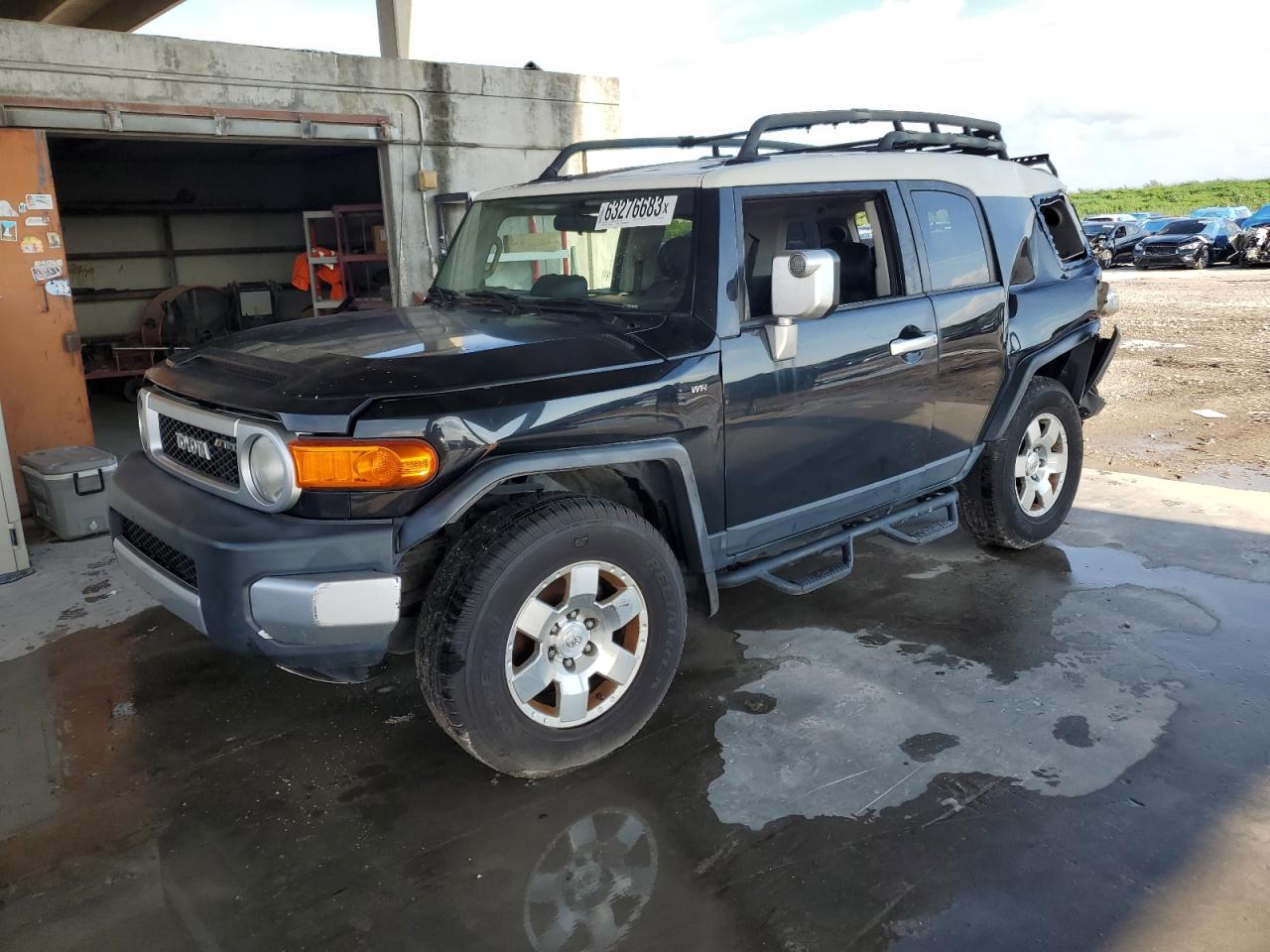 TOYOTA FJ CRUISER 2008