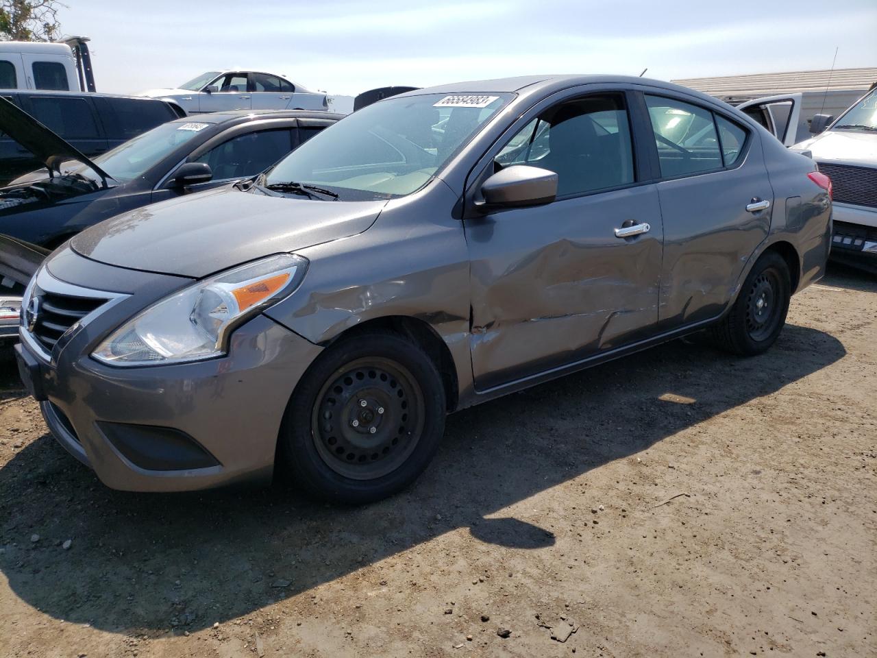 Nissan Versa 2018