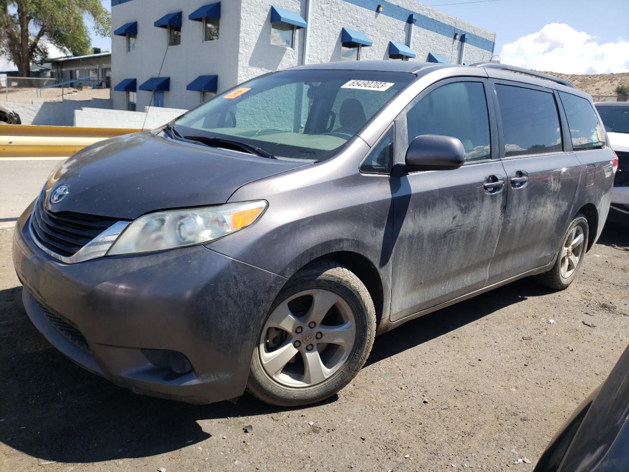 Toyota Sienna 2011