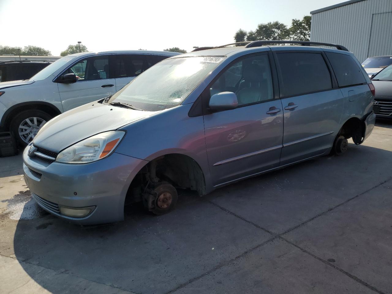 Toyota Sienna 2004
