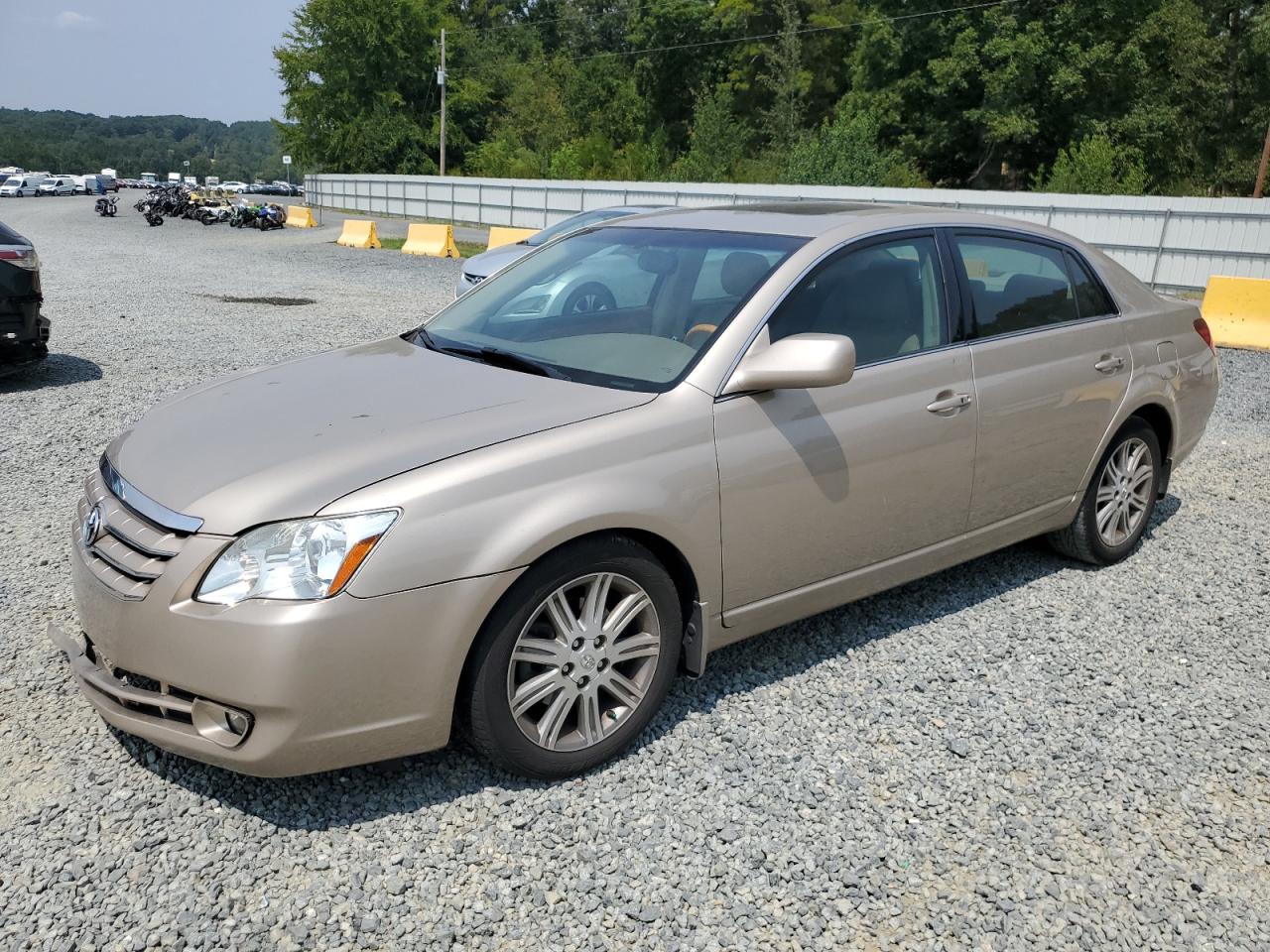 Toyota Avalon 2006