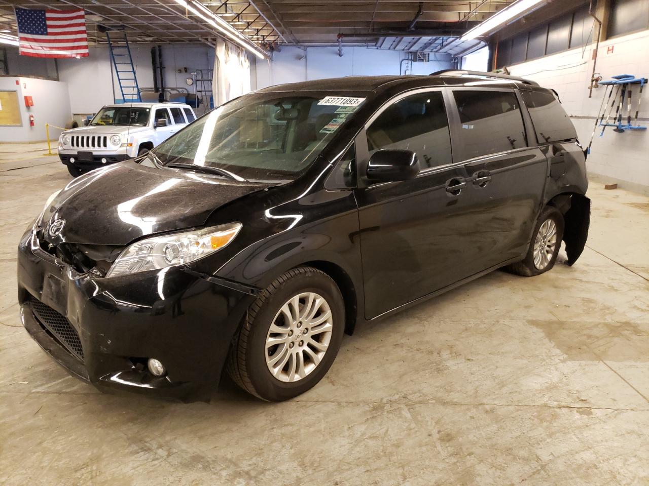Toyota Sienna 2011