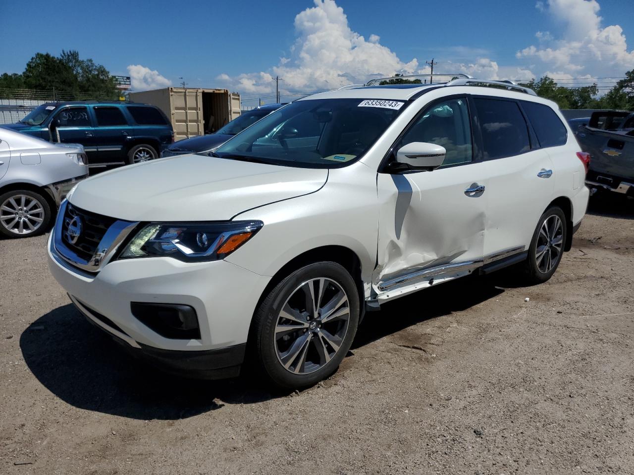 Nissan Pathfinder 2019