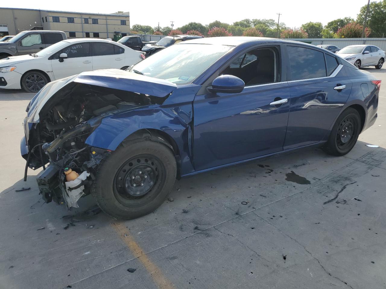 Nissan Altima 2020