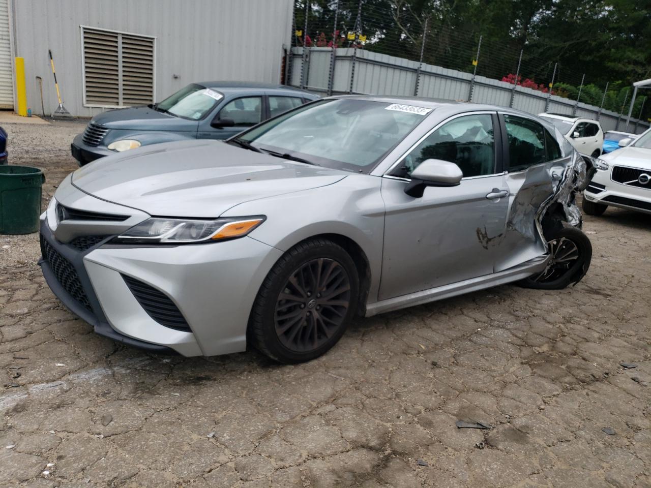 Toyota Camry 2019
