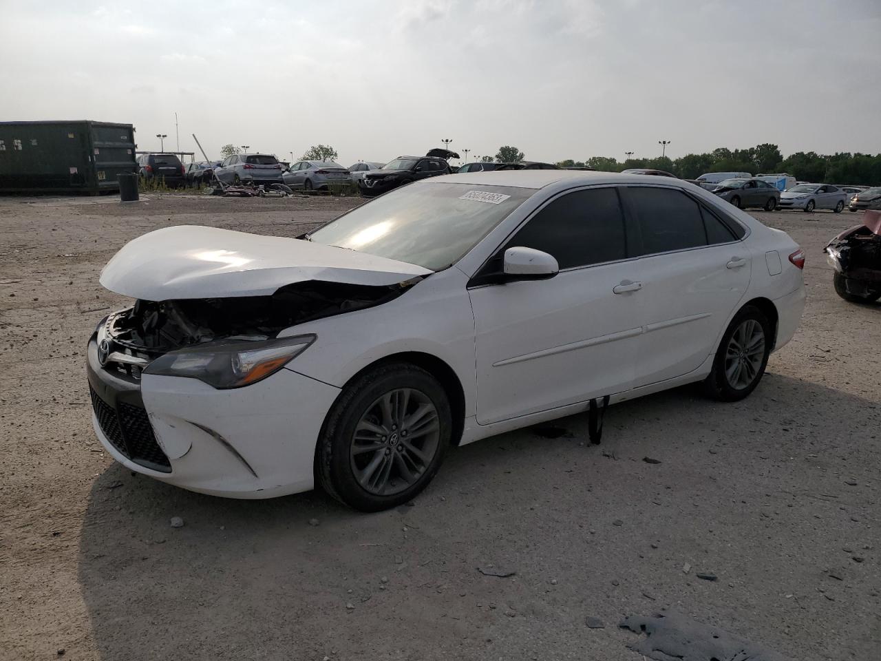 TOYOTA CAMRY LE 2016