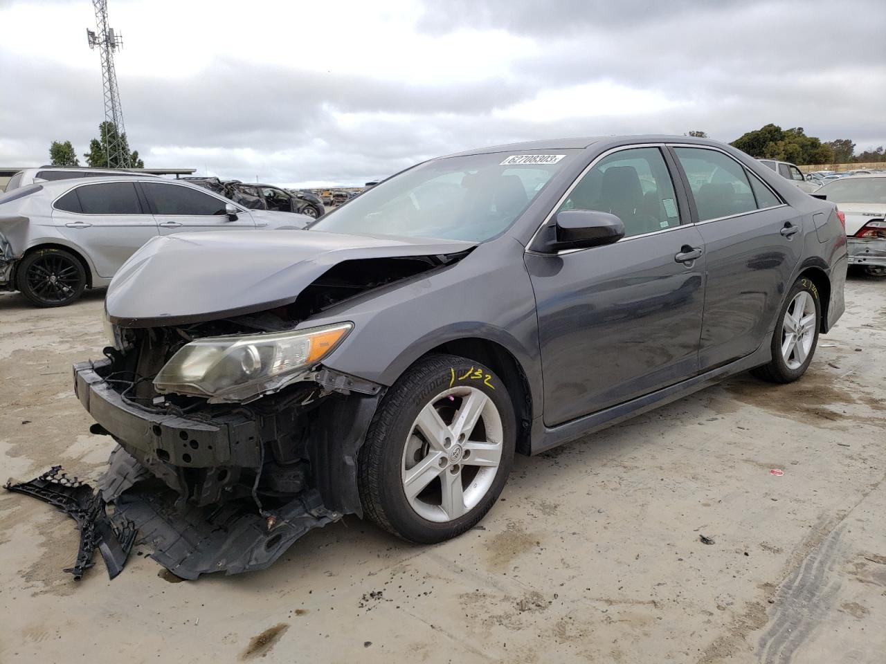 Toyota Camry 2014