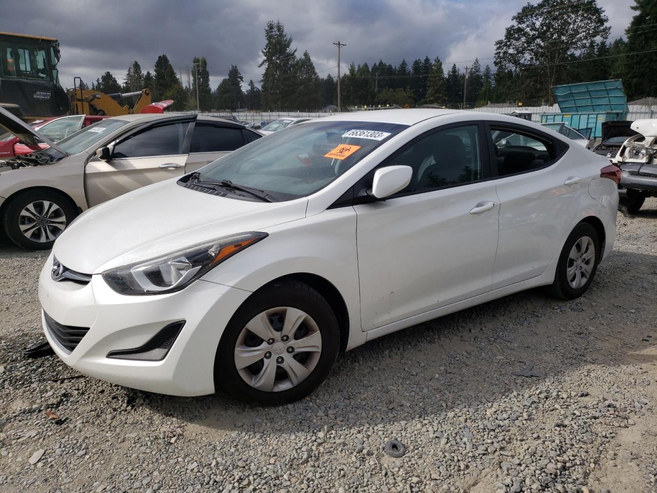 Hyundai Elantra 2016