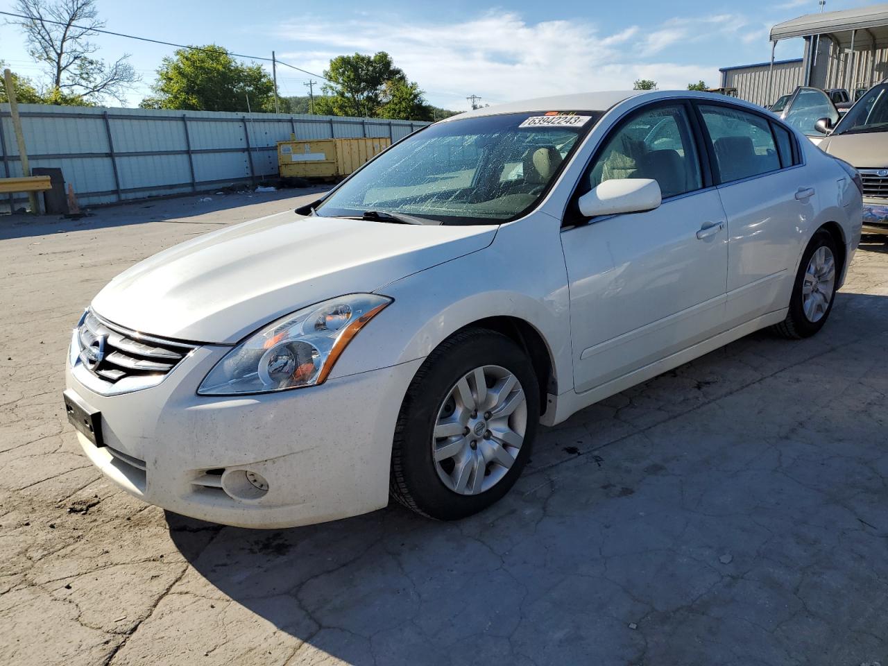 Nissan Altima 2012