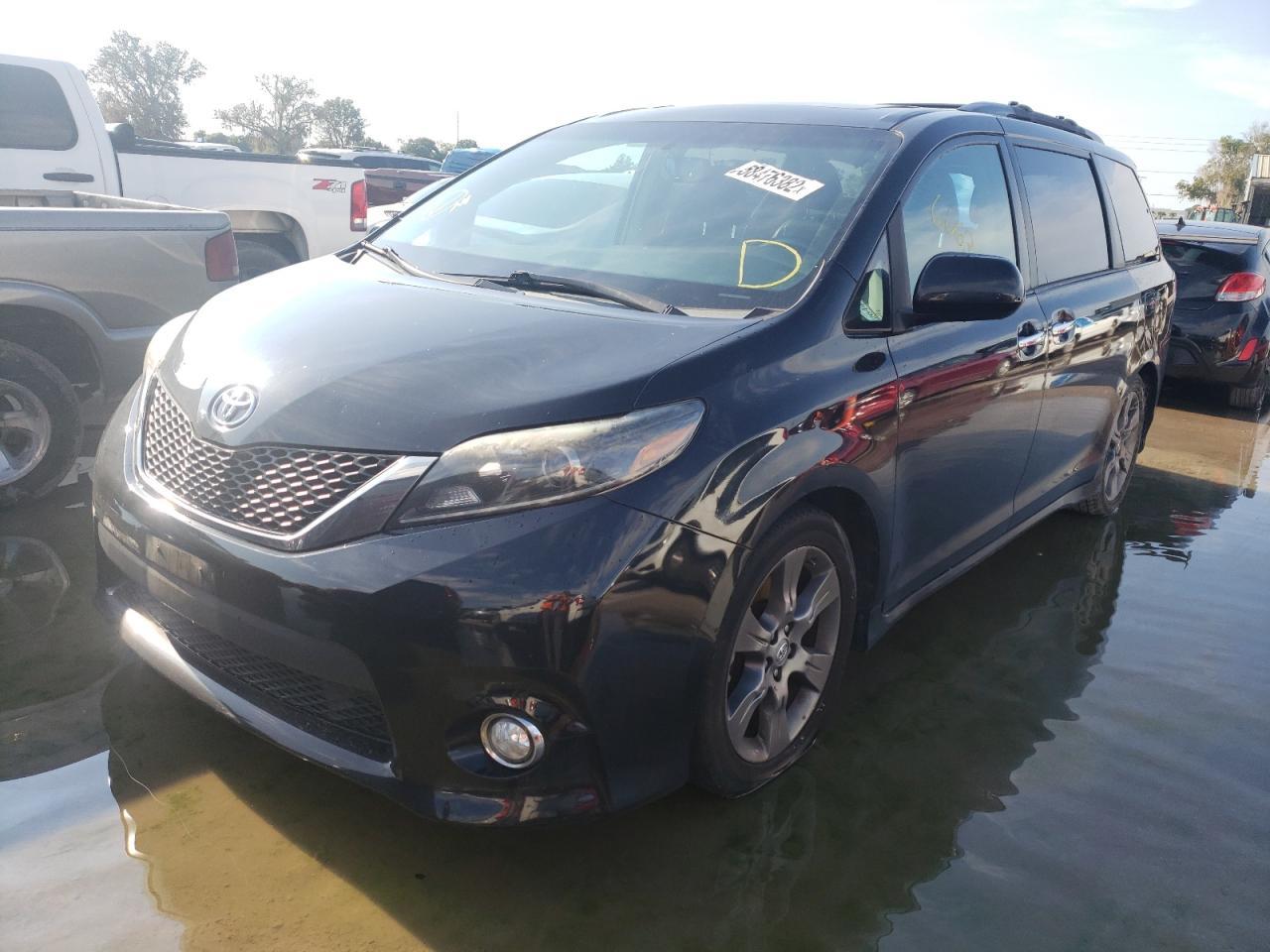 Toyota Sienna 2015