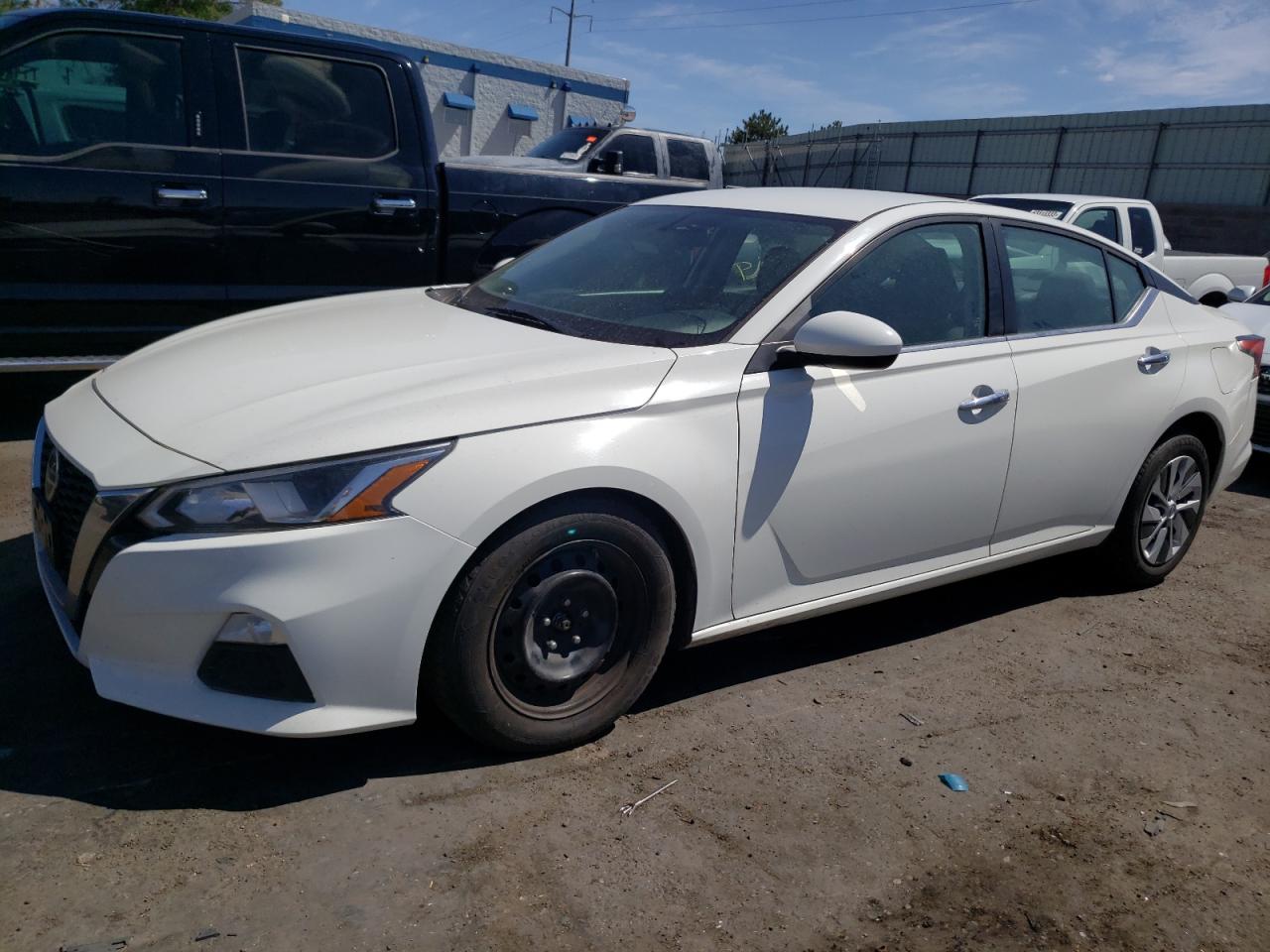 Nissan Altima 2020