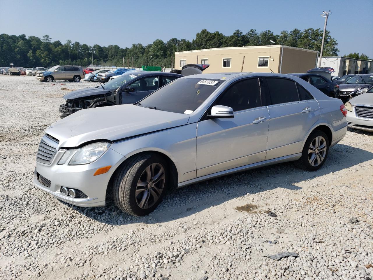 Mercedes-benz E-class 2011