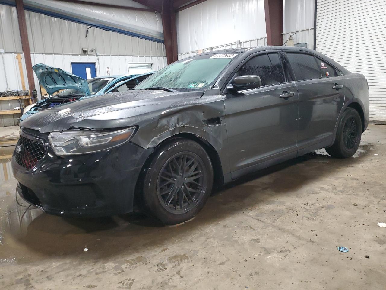 Ford Taurus 2016