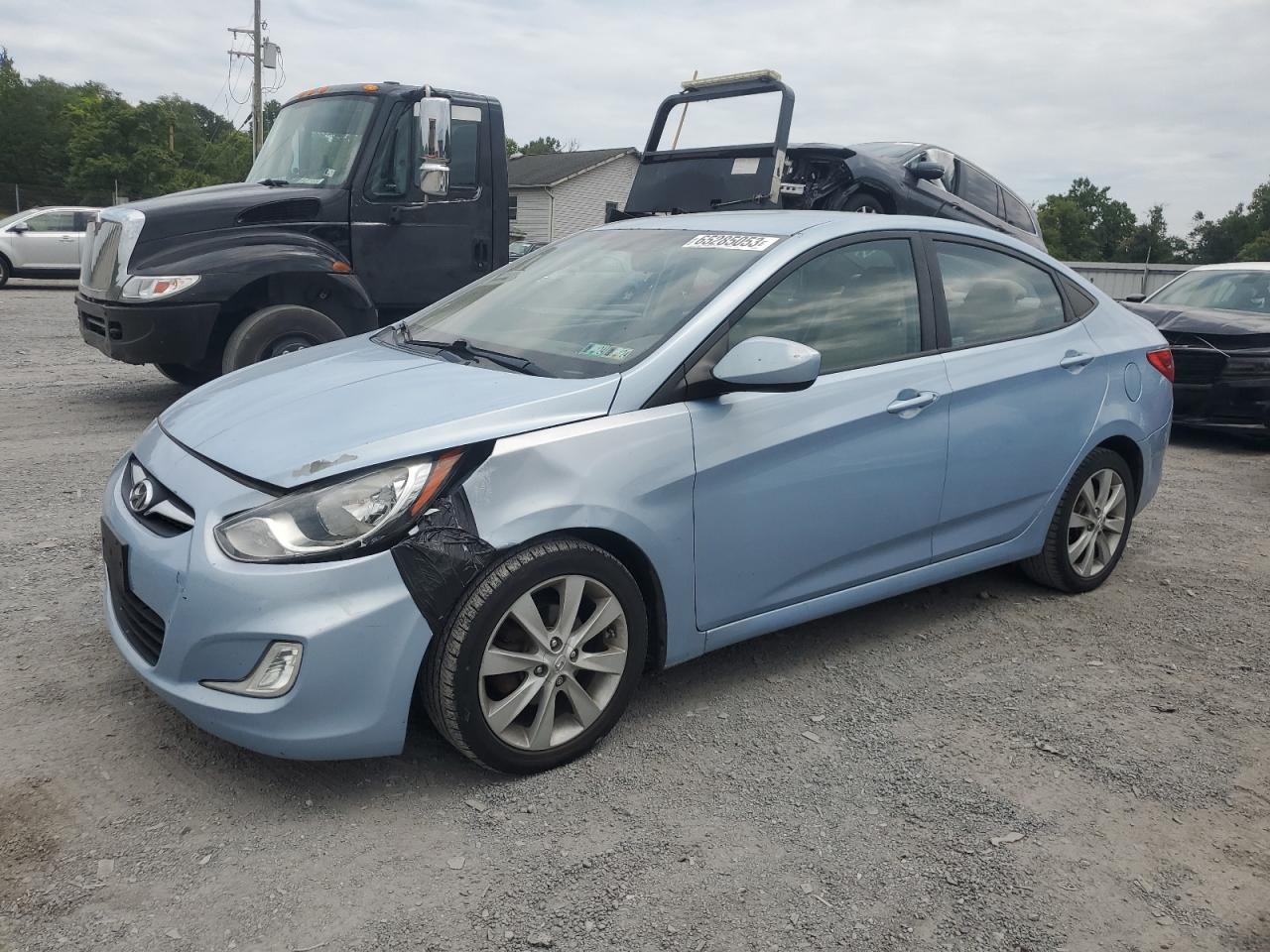 Hyundai Accent 2012