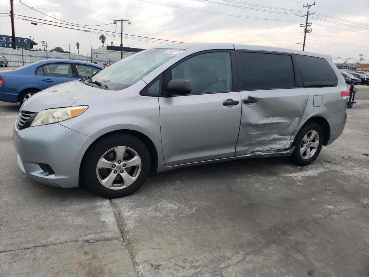 Toyota Sienna 2013
