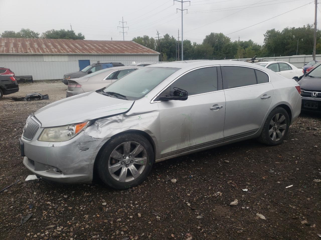 Buick Lacrosse 2011