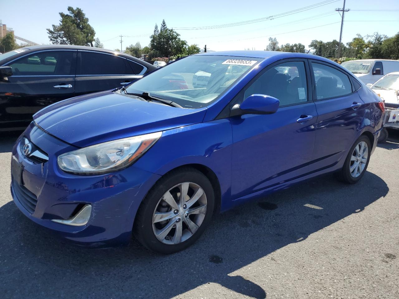 Hyundai Accent 2012