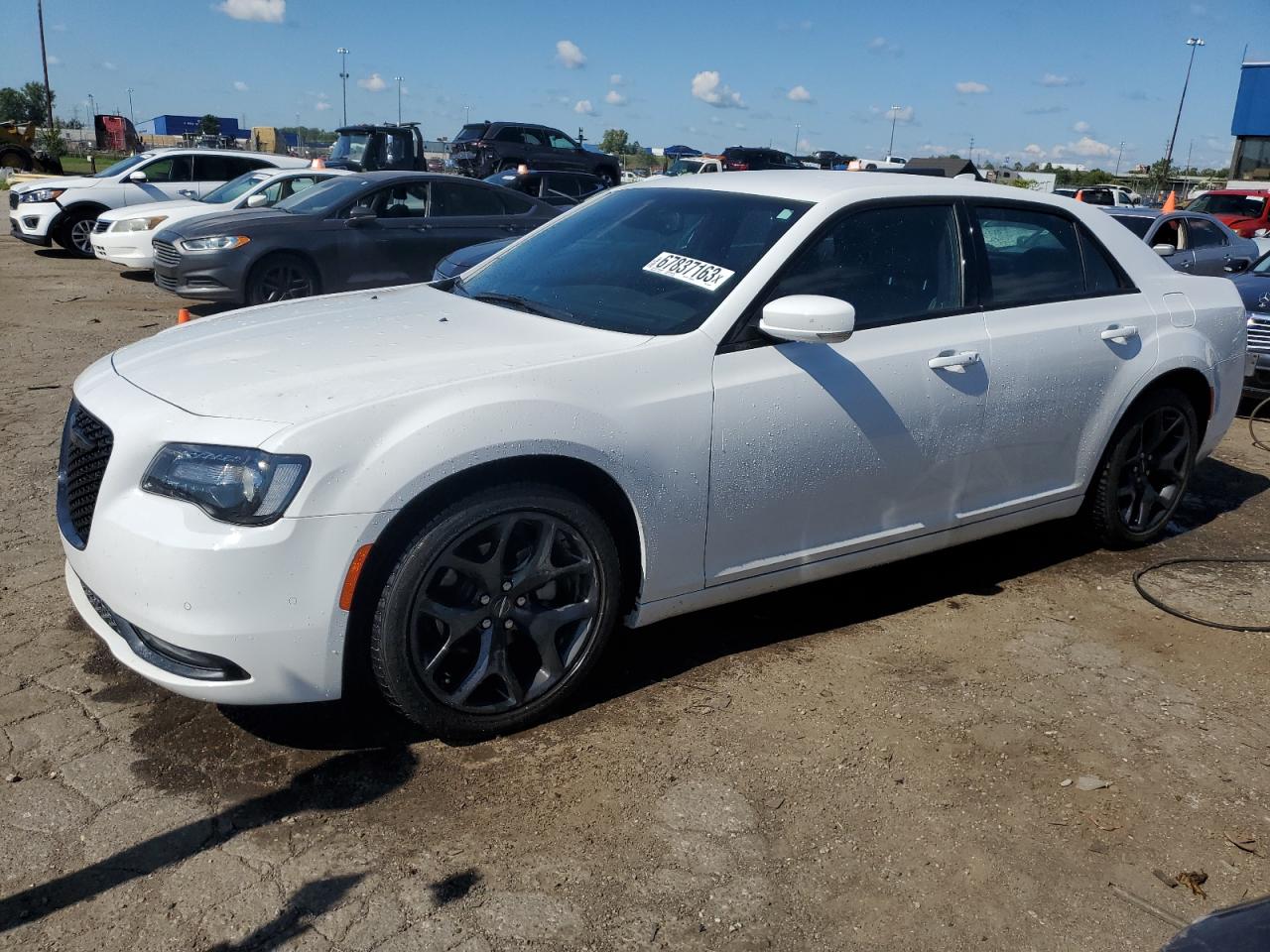 Chrysler 300 2021