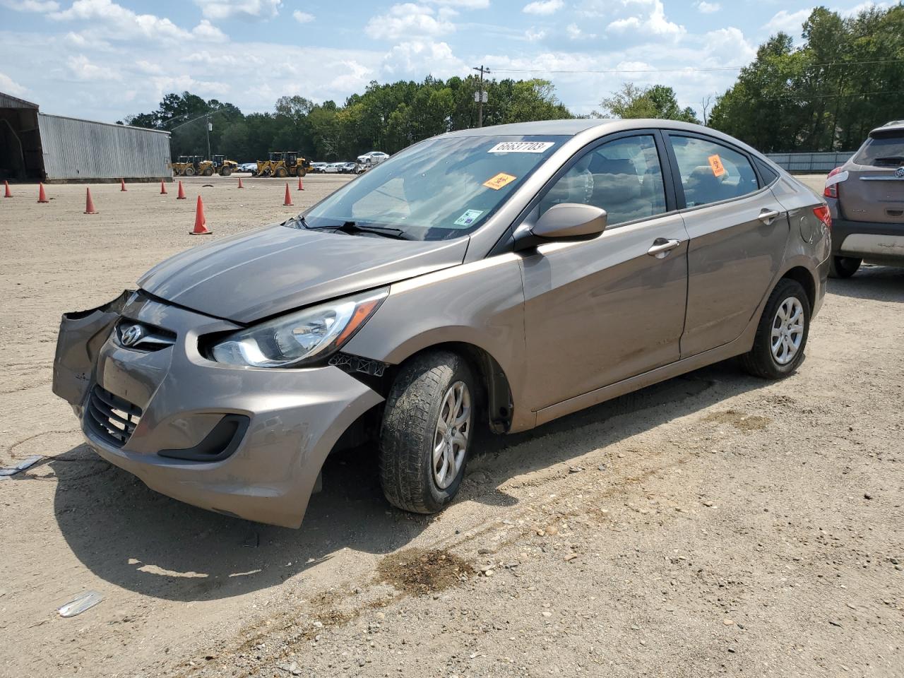 Hyundai Accent 2013