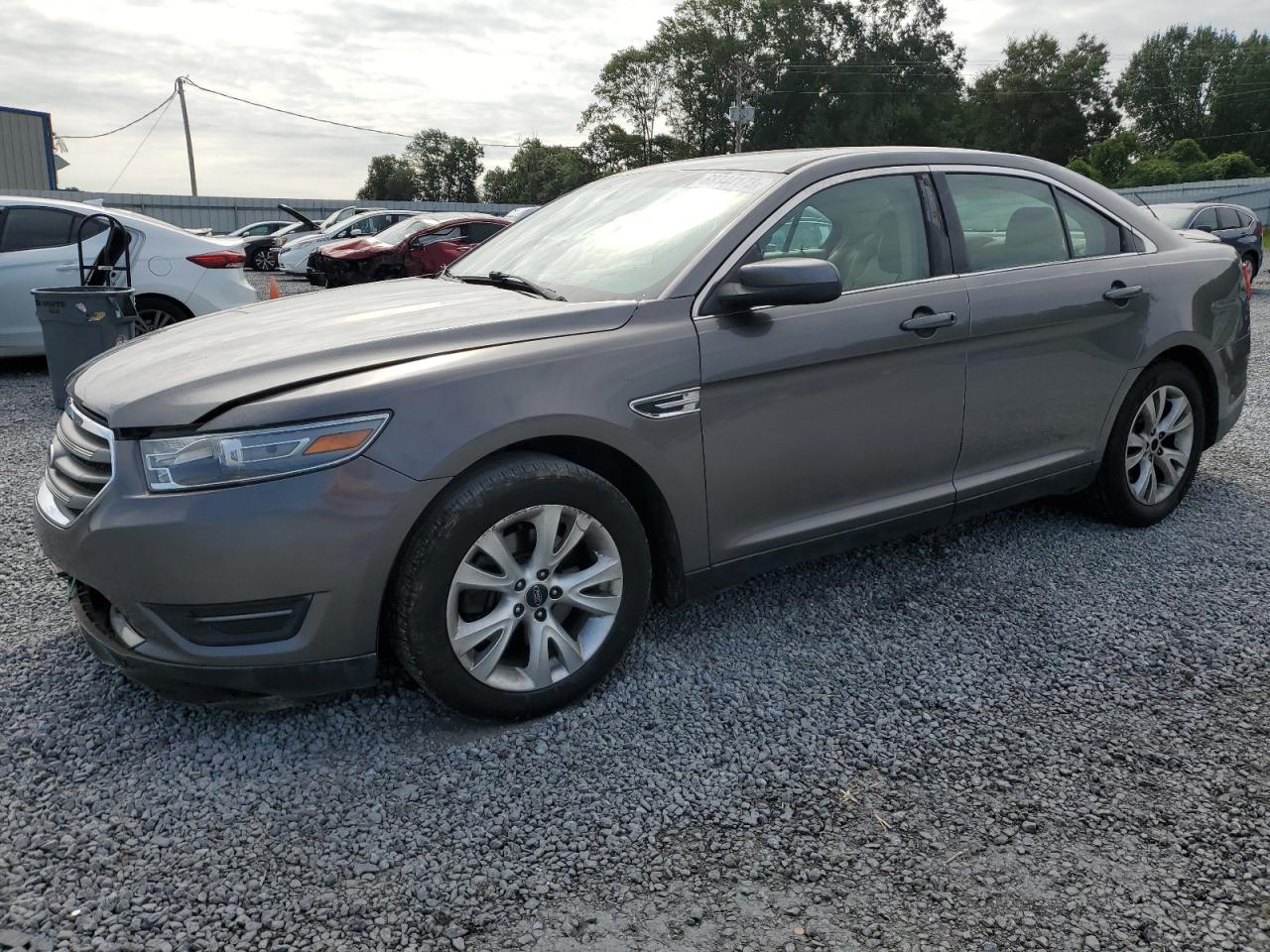 Ford Taurus 2013