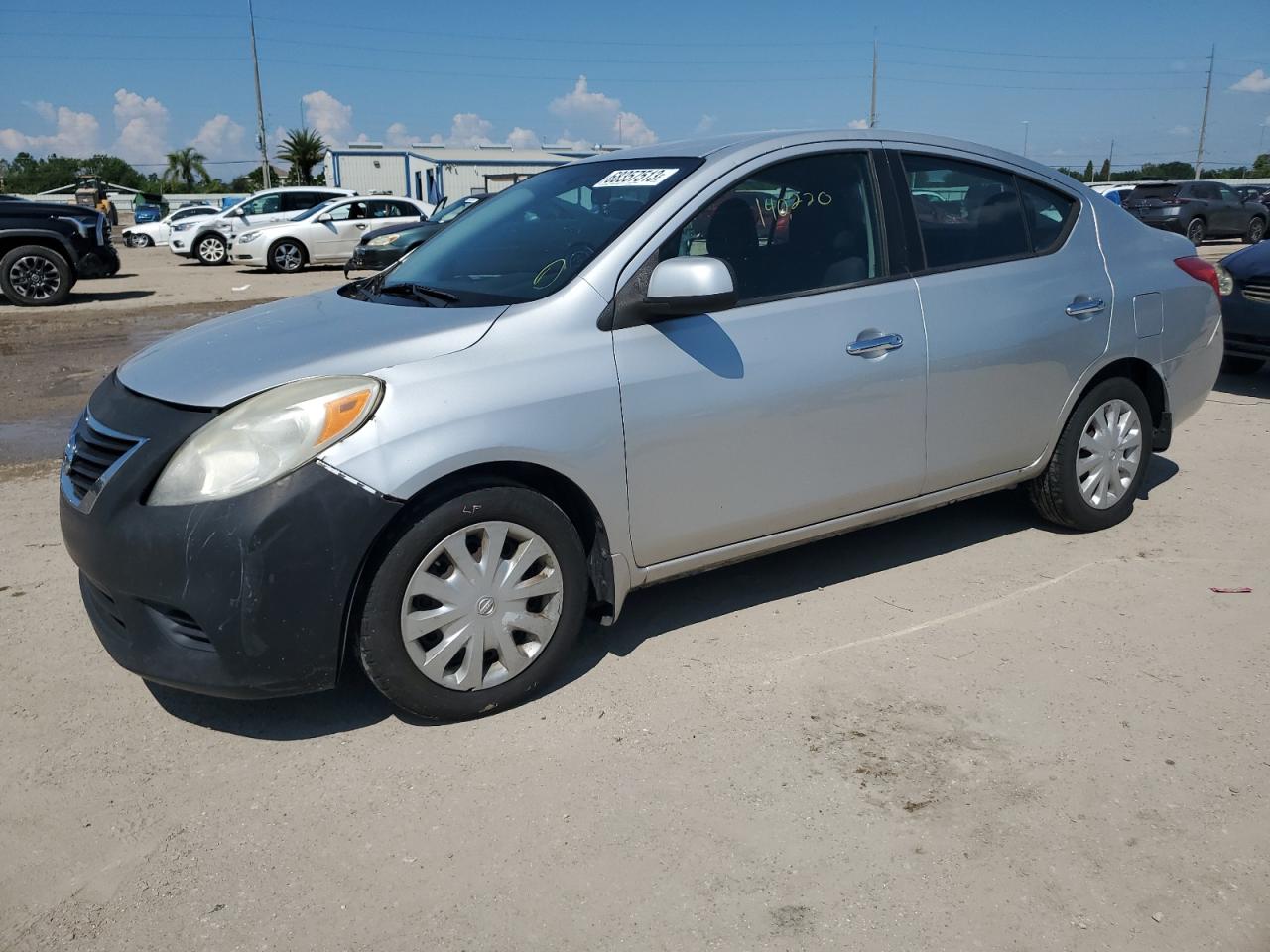 Nissan Versa 2012