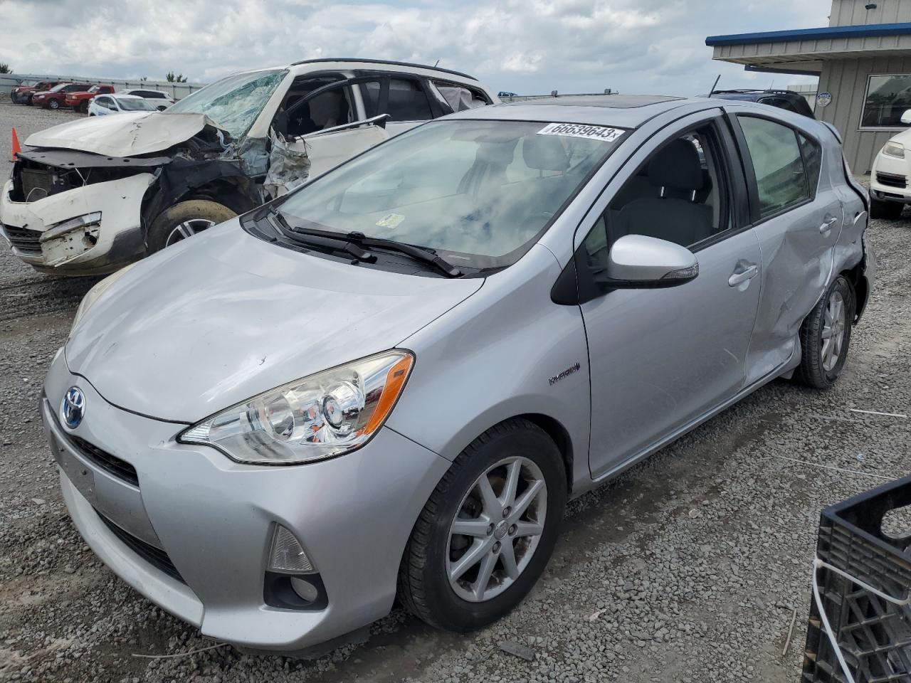 Toyota Prius c 2014