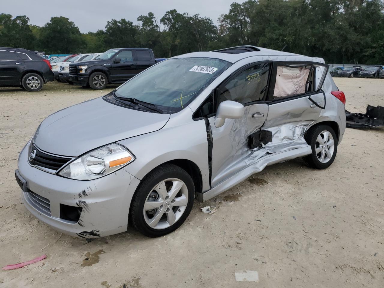 Nissan Versa 2011