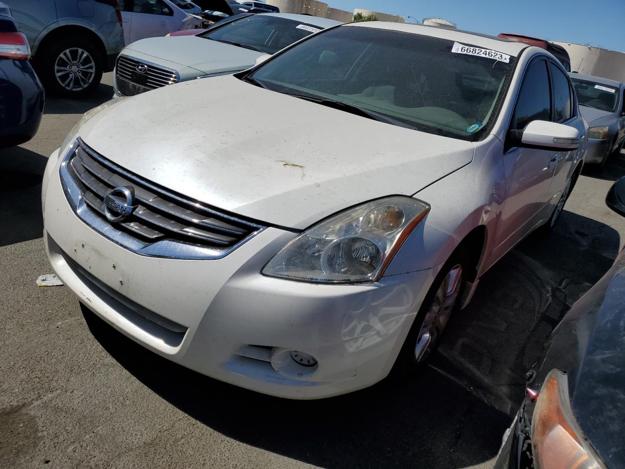 Nissan Altima 2011