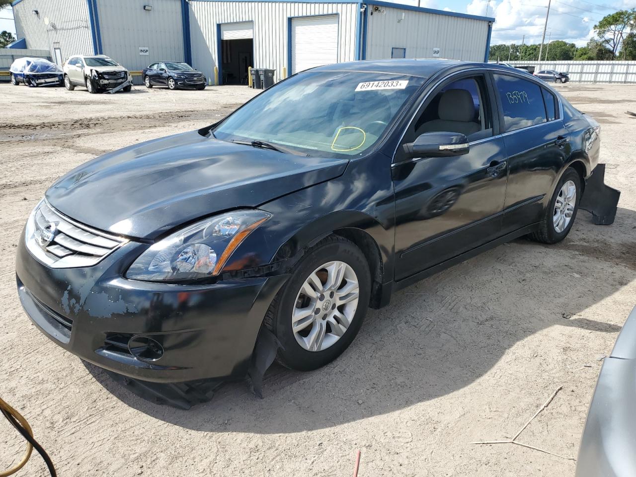 Nissan Altima 2012