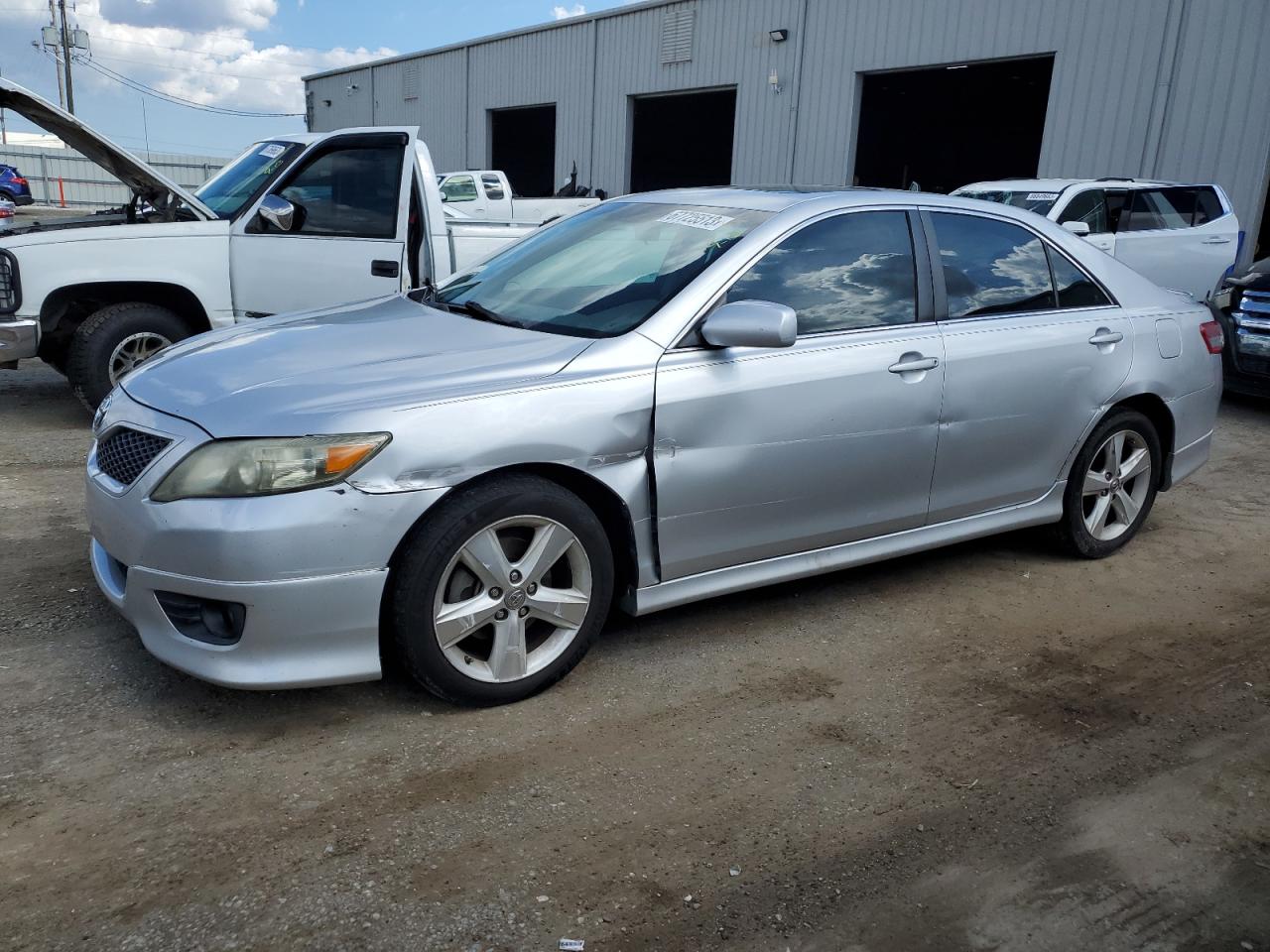 Toyota Camry 2011