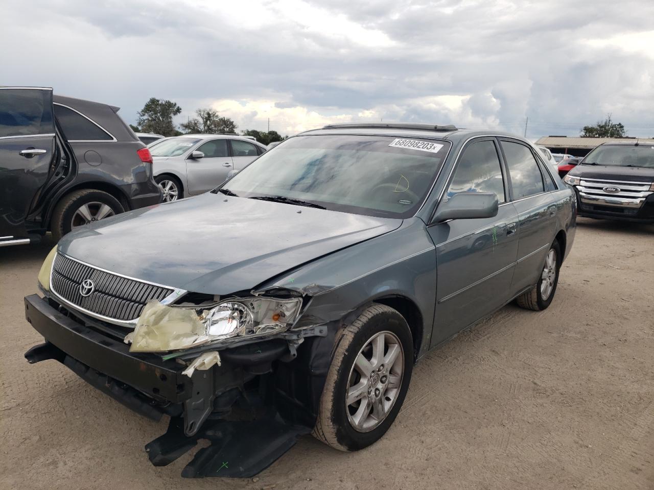 Toyota Avalon 2001