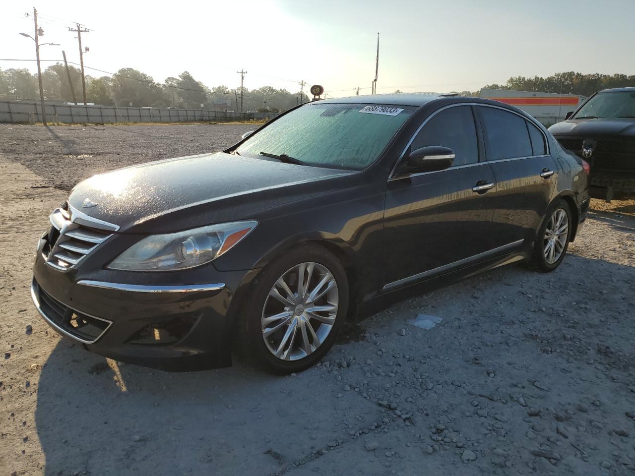 Hyundai Genesis 2012
