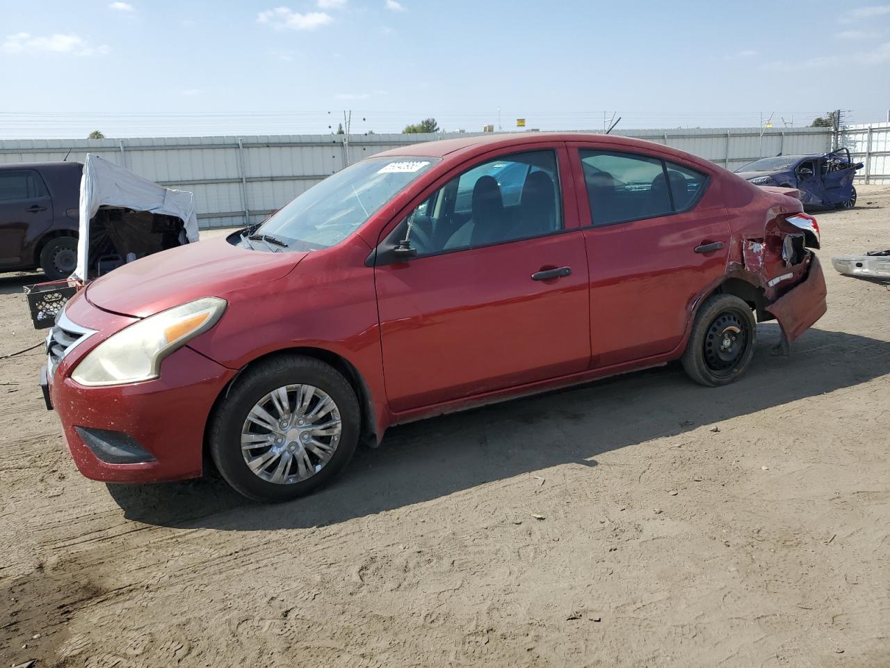 Nissan Versa 2015