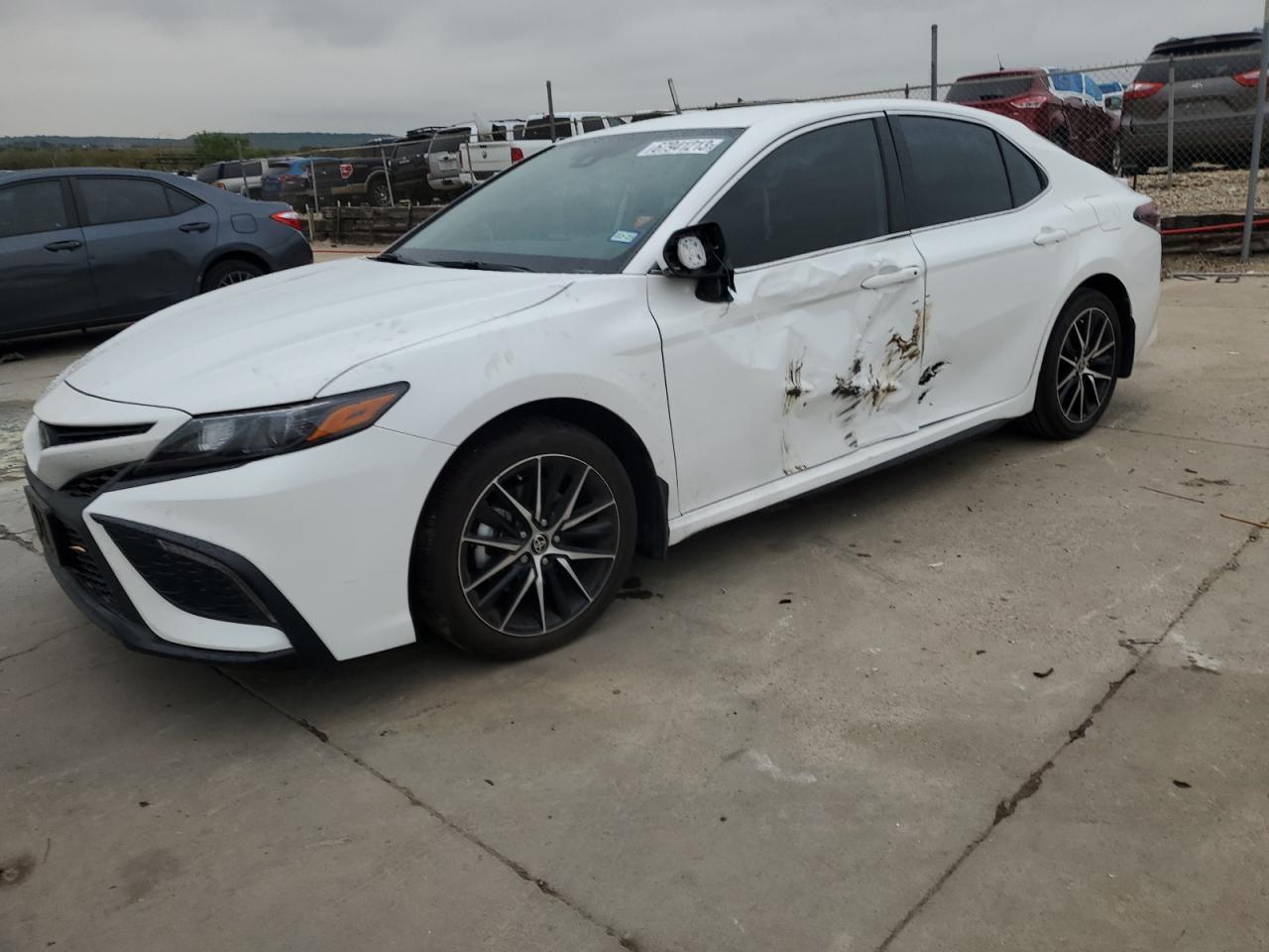 Toyota Camry 2023