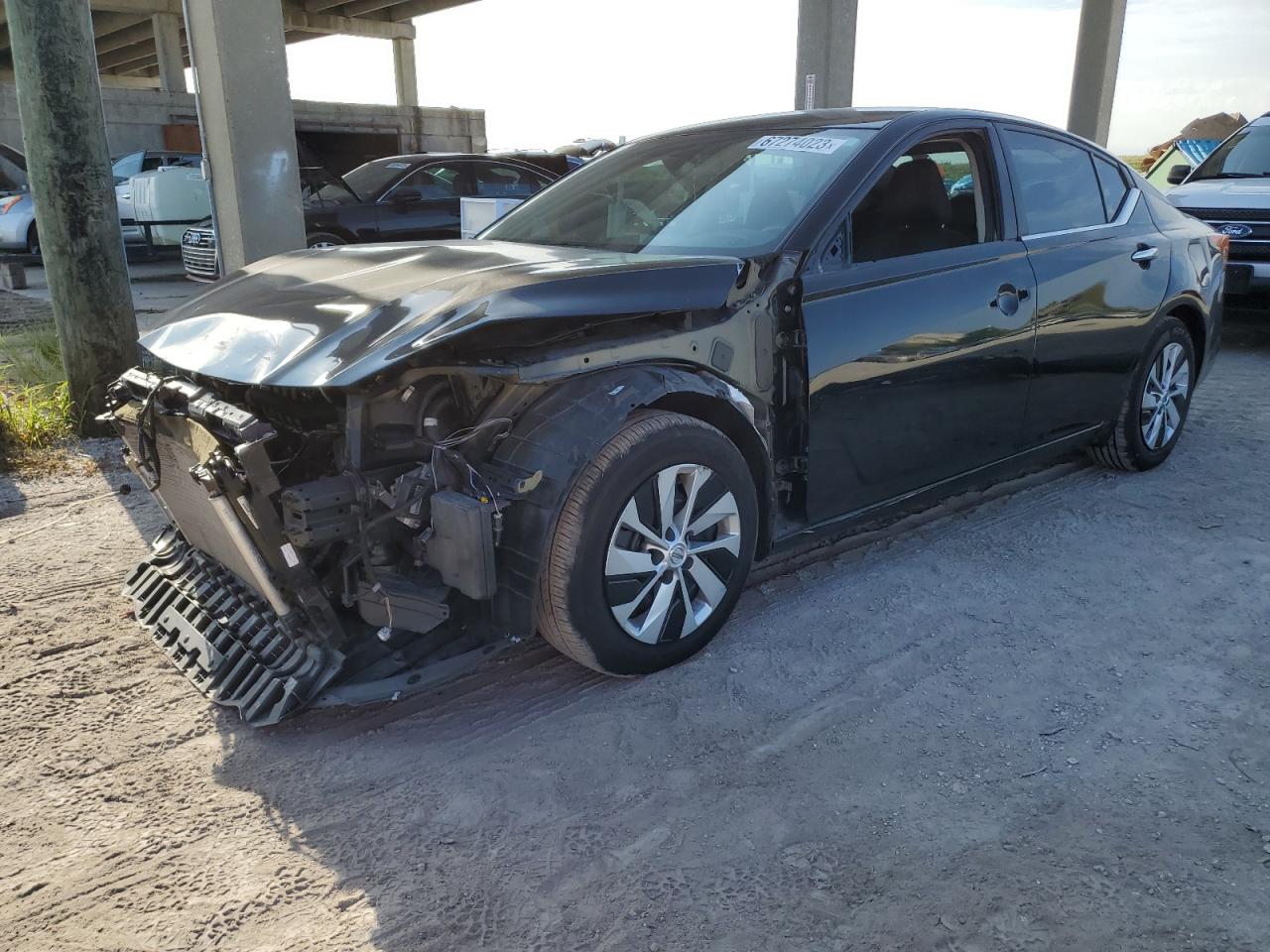 Nissan Altima 2020