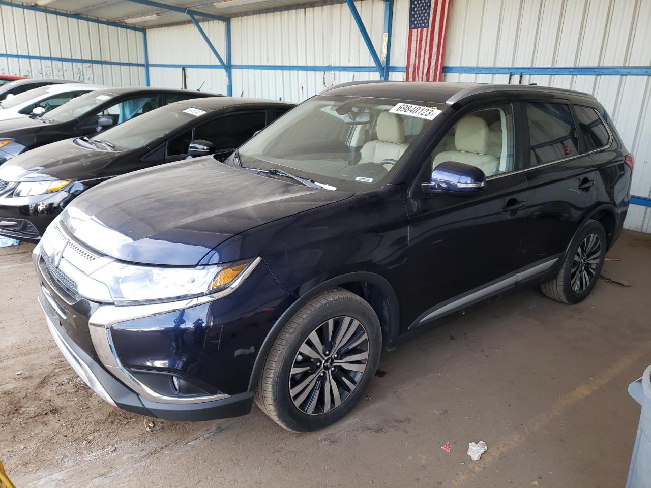 MITSUBISHI OUTLANDER 2019