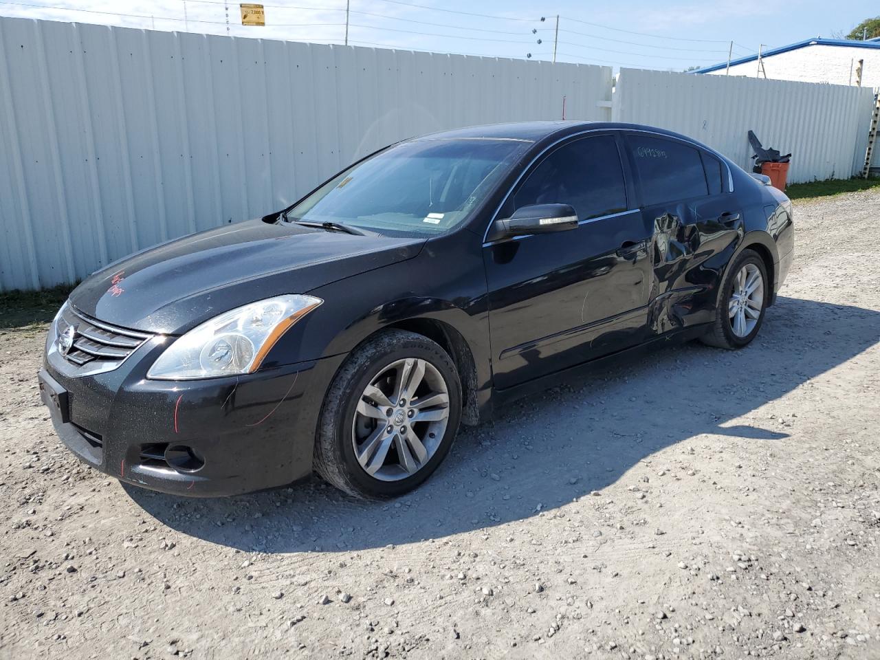 Nissan Altima 2012