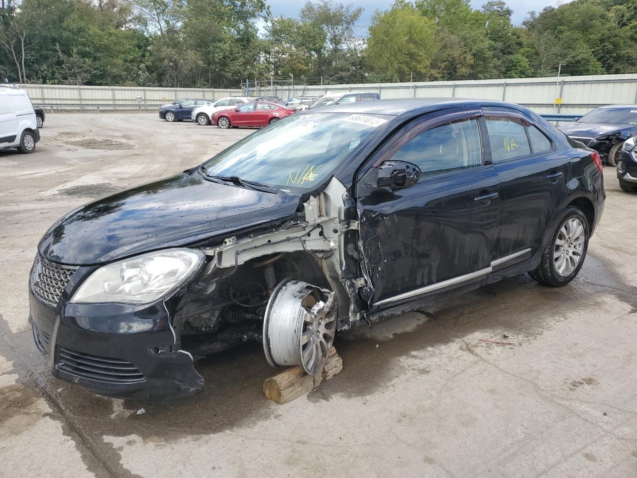 Suzuki Kizashi 2013