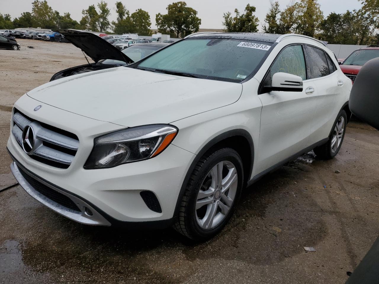 Mercedes-benz Gla-class 2015