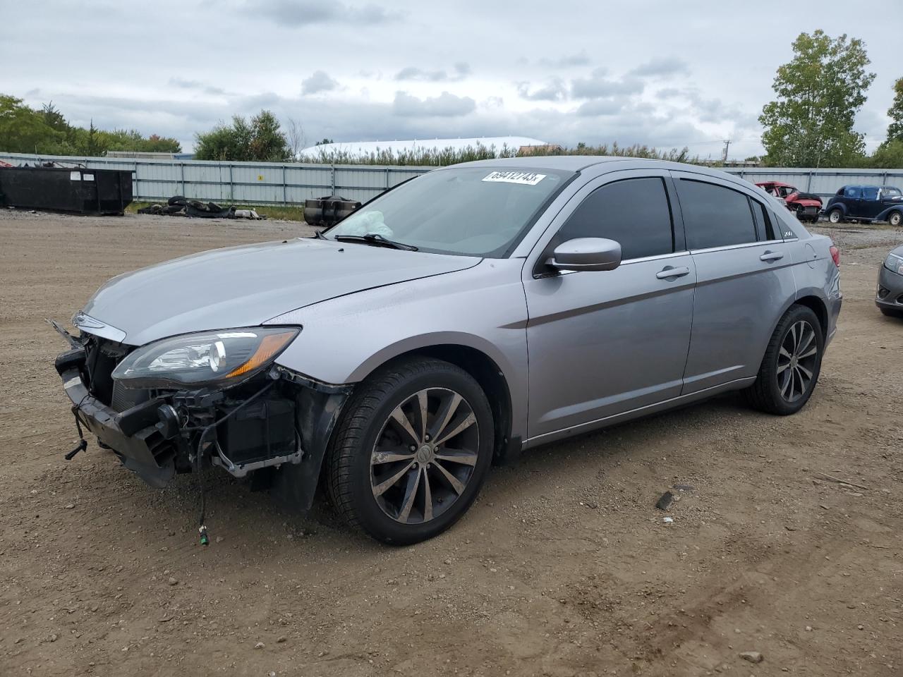 Chrysler 200 2013