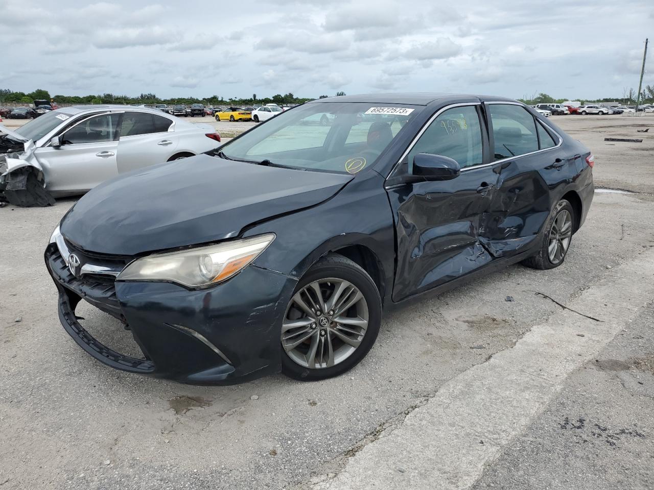 Toyota Camry 2016