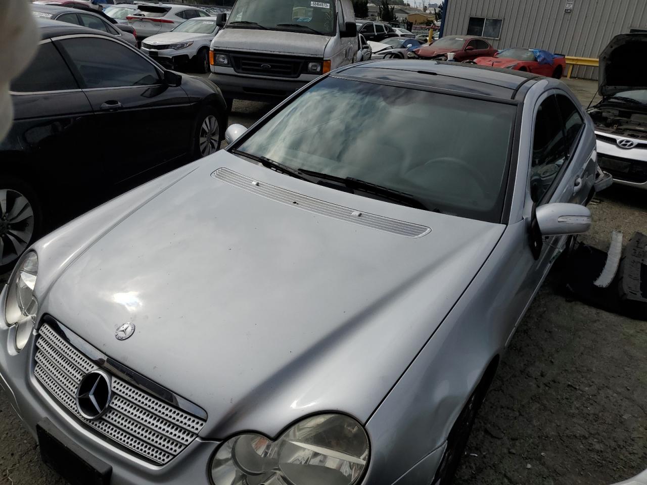 Mercedes-benz C-class 2005