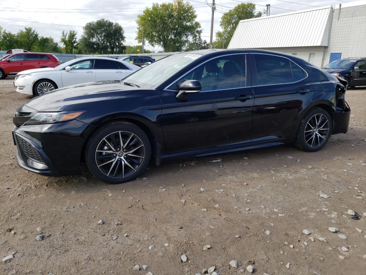 Toyota Camry 2021