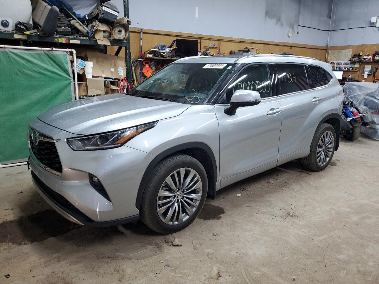 Toyota Highlander 2021