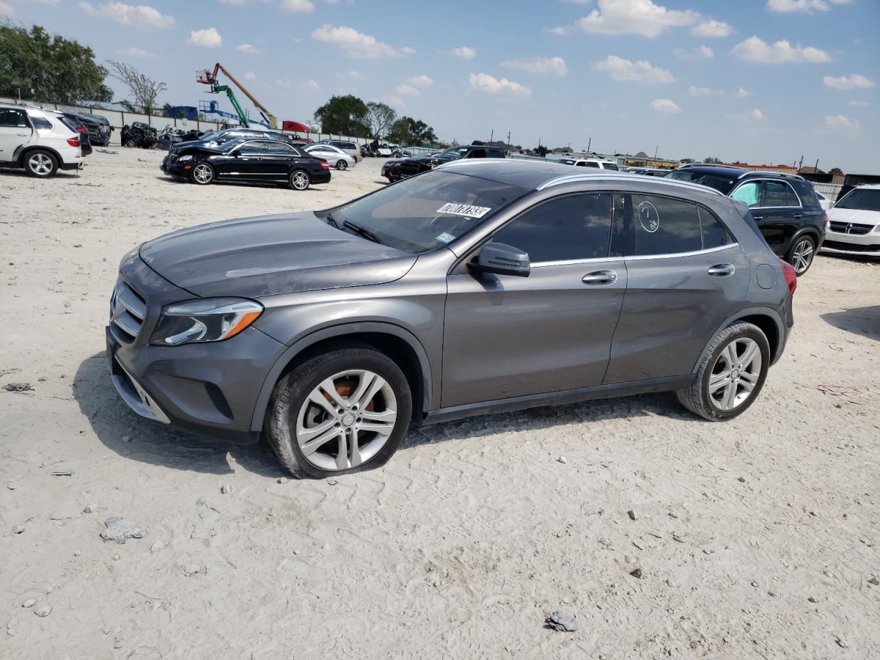 Mercedes-benz Gla-class 2016