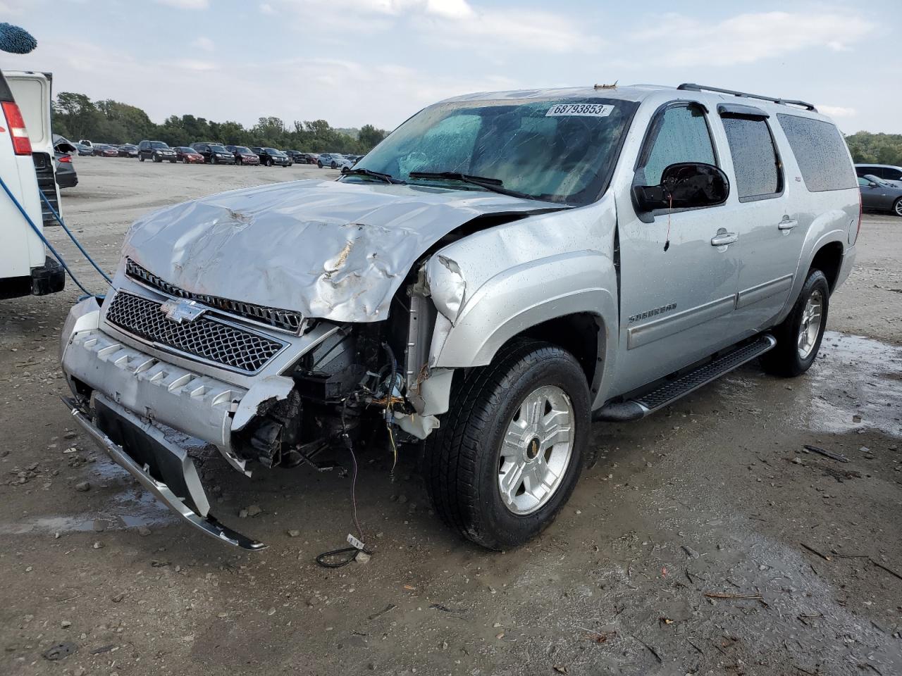 Chevrolet Suburban 2014