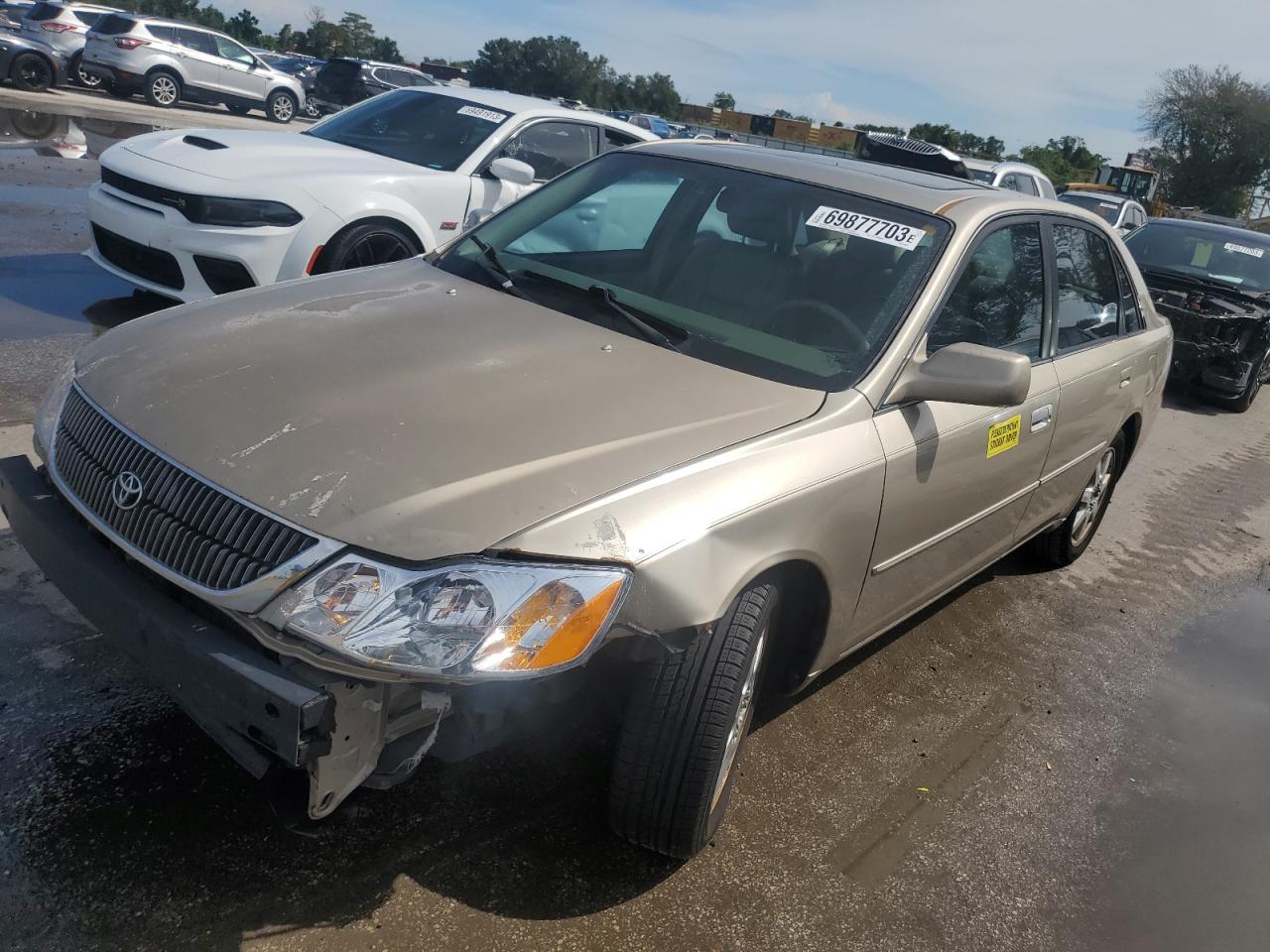 Toyota Avalon 2000