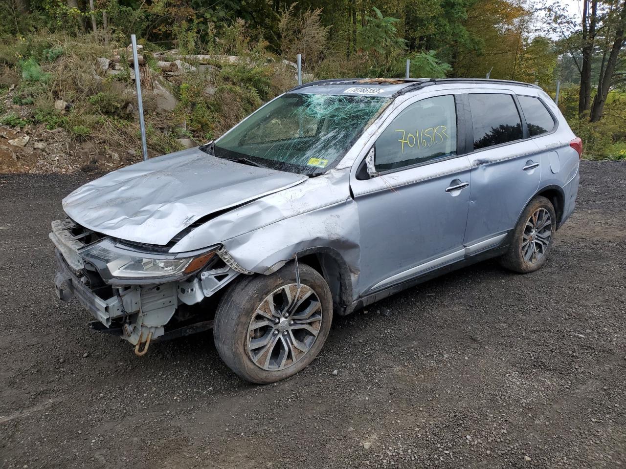 Mitsubishi Outlander 2016