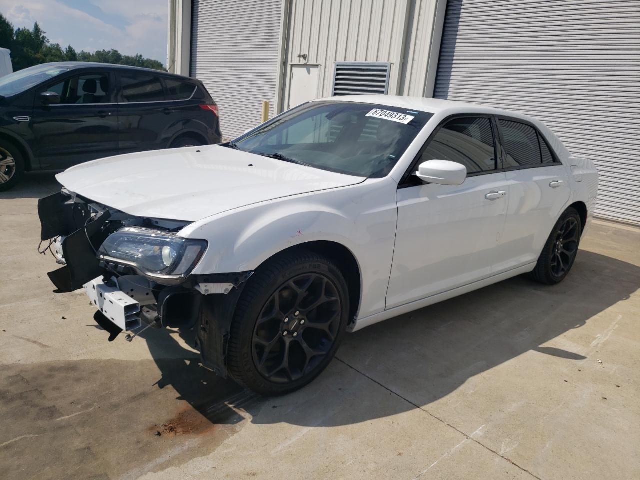 Chrysler 300 2019