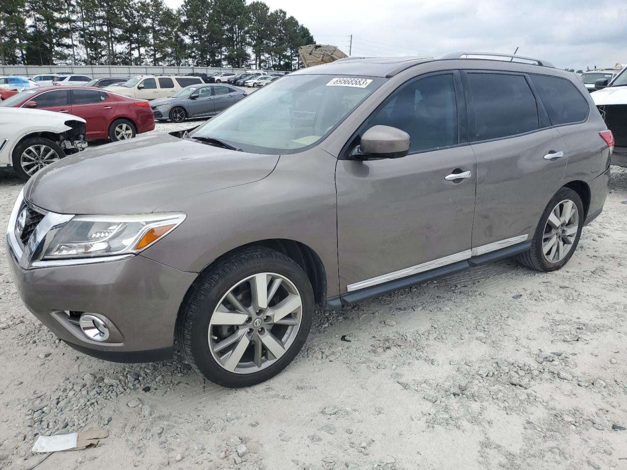 Nissan Pathfinder 2014